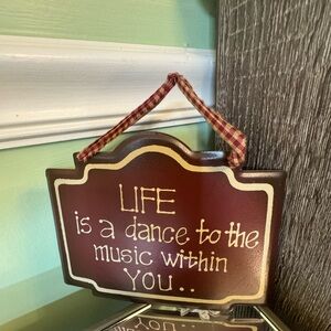 Decorative Wall Sign with Inspirational Quote